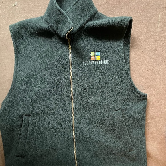 Starbucks Leadership Conference Vest - Picture 1 of 4